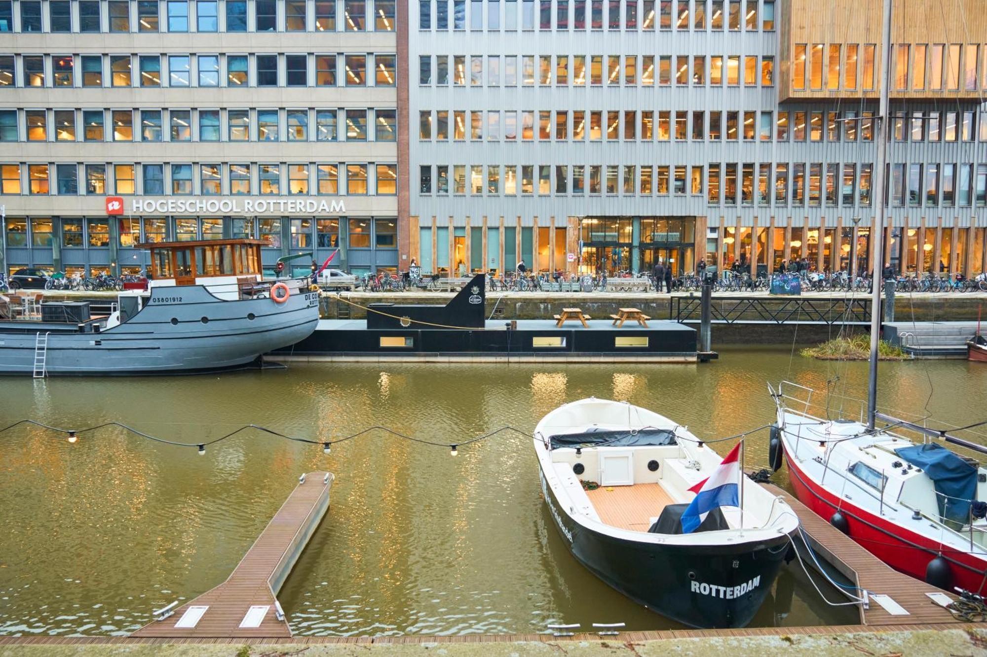 De Coaster & Aquarium Ponton Hotell Rotterdam Exteriör bild